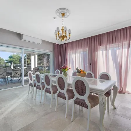 Carolus Dalmatia Villa Vodice