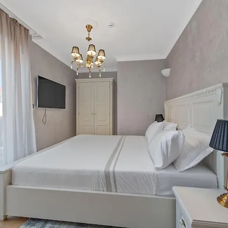 Carolus Dalmatia Villa